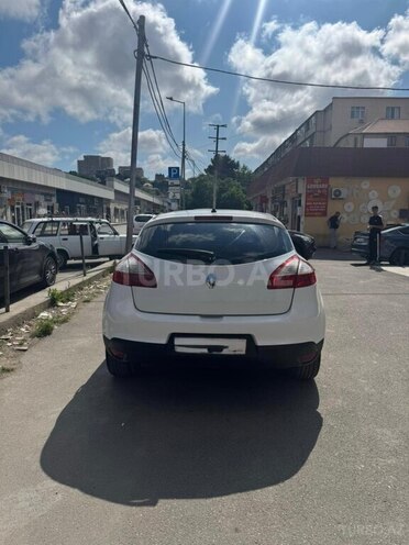 Renault Megane-2
