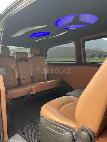 Mercedes Viano-7