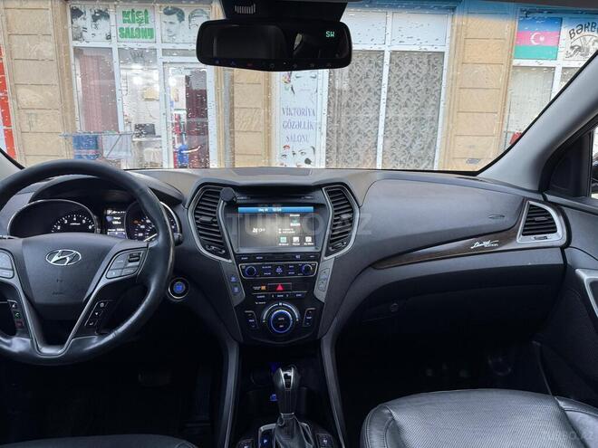 Hyundai Santa Fe-15