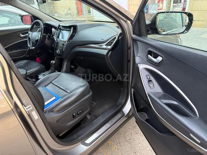 Hyundai Santa Fe-10