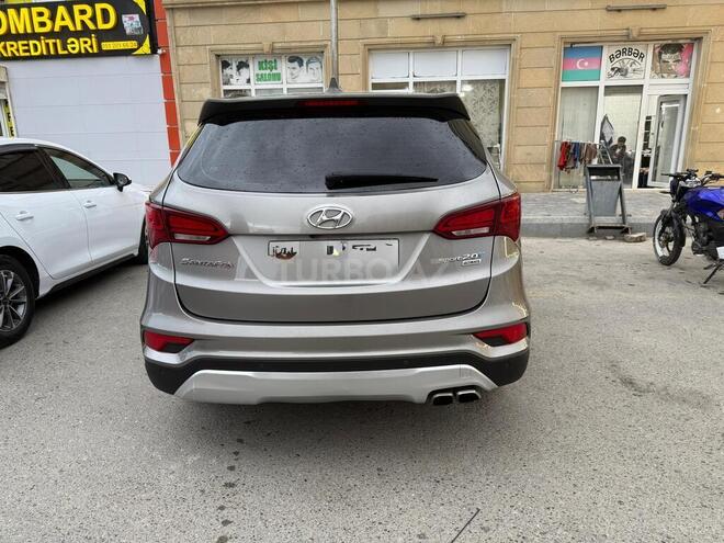 Hyundai Santa Fe-5