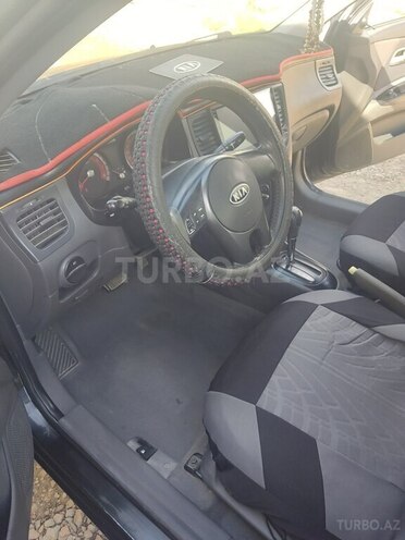 Kia Rio-4
