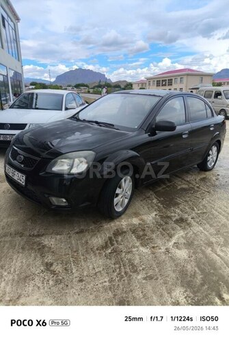 Kia Rio-13