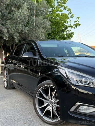 Hyundai Sonata-6
