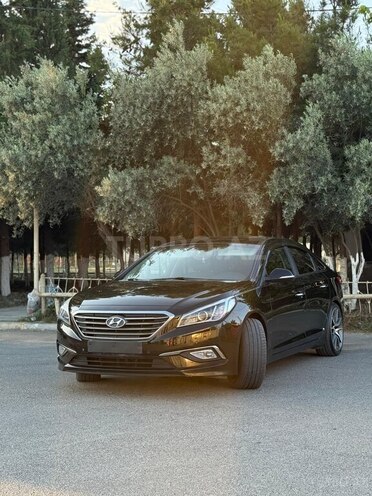 Hyundai Sonata-5