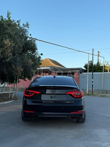 Hyundai Sonata-17