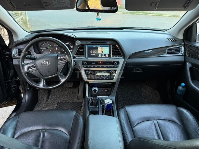 Hyundai Sonata-21