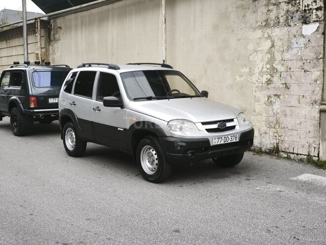 Chevrolet Niva-2