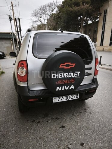 Chevrolet Niva-3
