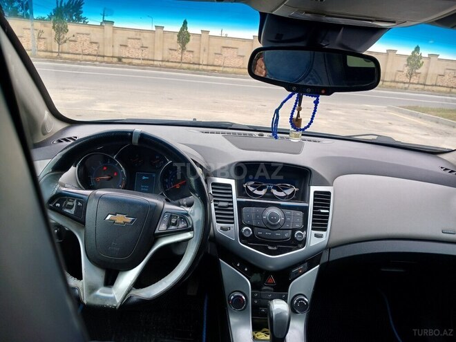 Chevrolet Cruze-2
