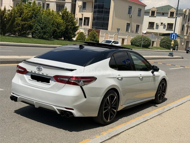 Toyota Camry-5