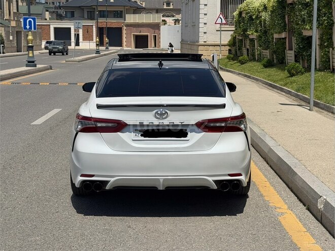 Toyota Camry-4