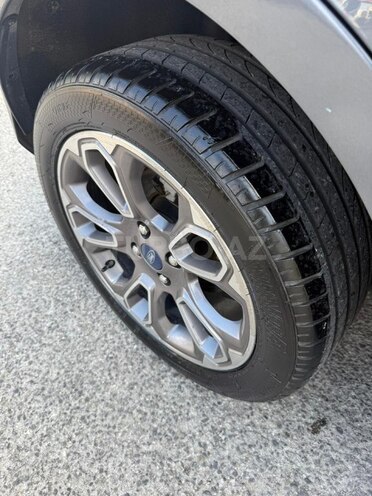 Ford Ecosport-9