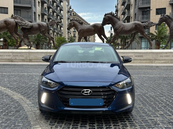 Hyundai Elantra-2