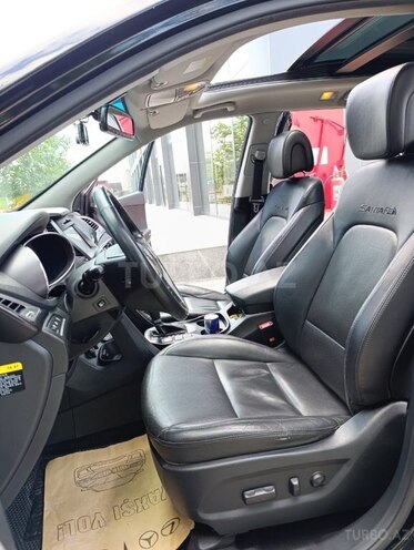 Hyundai Santa Fe-11