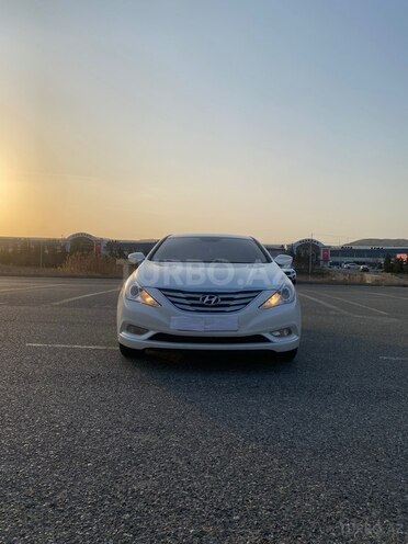 Hyundai Sonata-3