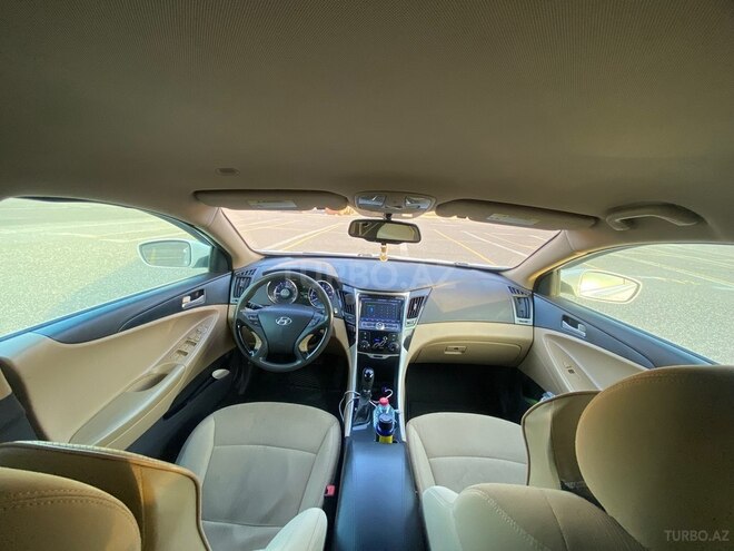 Hyundai Sonata-9