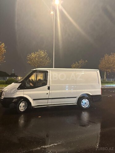 Ford Transit-2