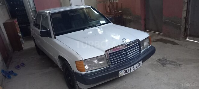 Mercedes 190-6