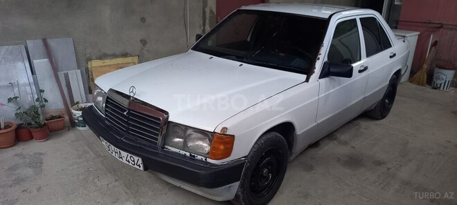 Mercedes 190-7