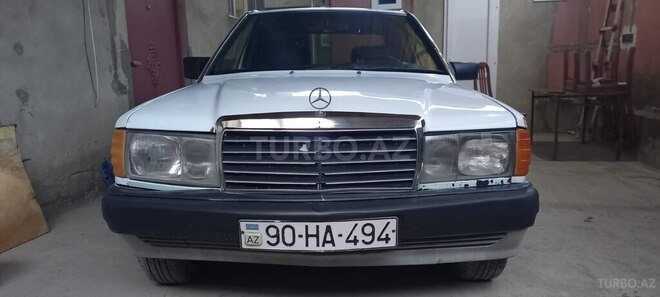 Mercedes 190-1