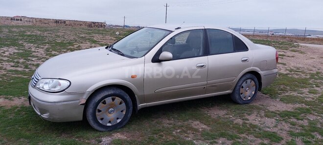Nissan Sunny-4