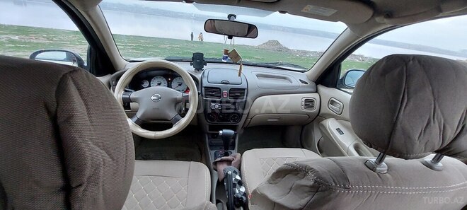 Nissan Sunny-6