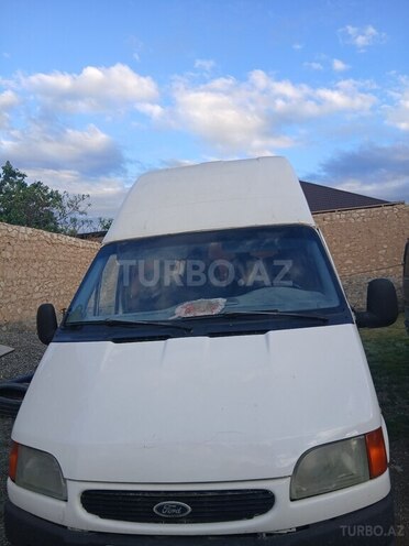 Ford Transit-1