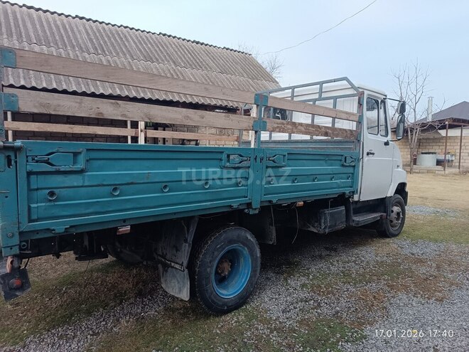 ZIL 5301-8