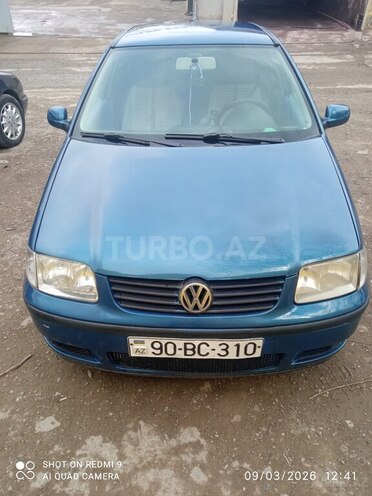 Volkswagen Polo-1