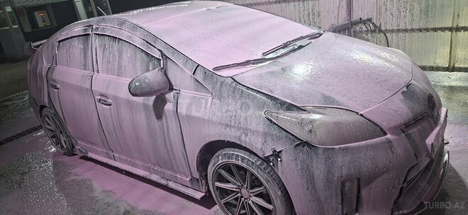 Toyota Prius-6