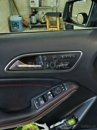 Mercedes GLA 250 4MATIC-6