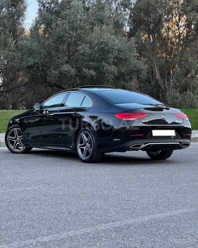 Mercedes CLS 300-9