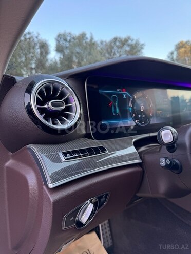 Mercedes CLS 300-15