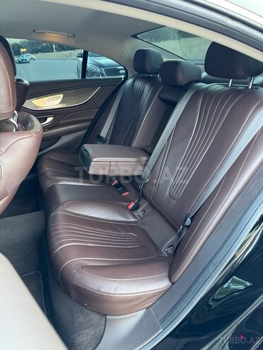 Mercedes CLS 300-19