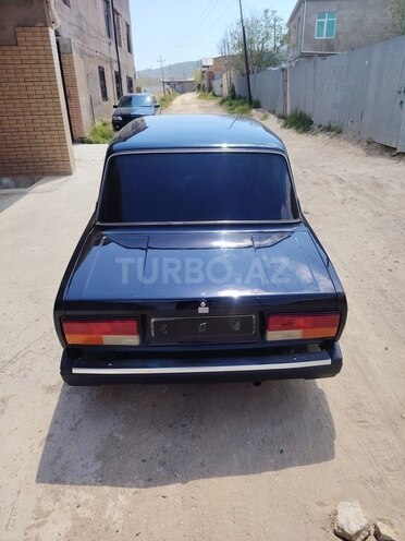 LADA (VAZ) 2107-2