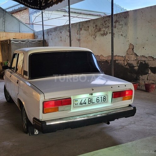 LADA (VAZ) 2107-2