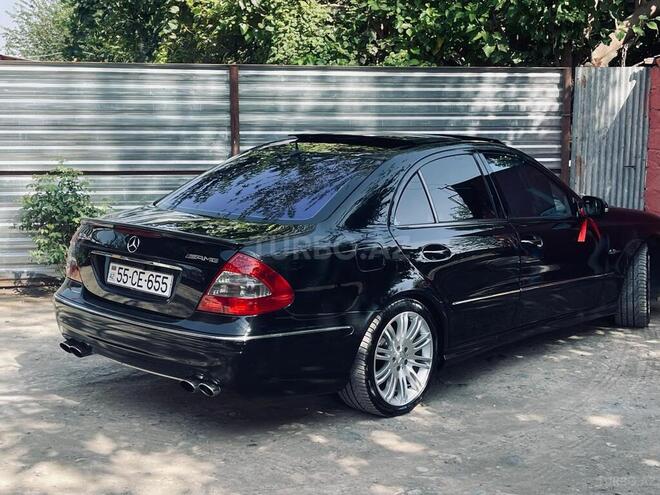 Mercedes E 240-16