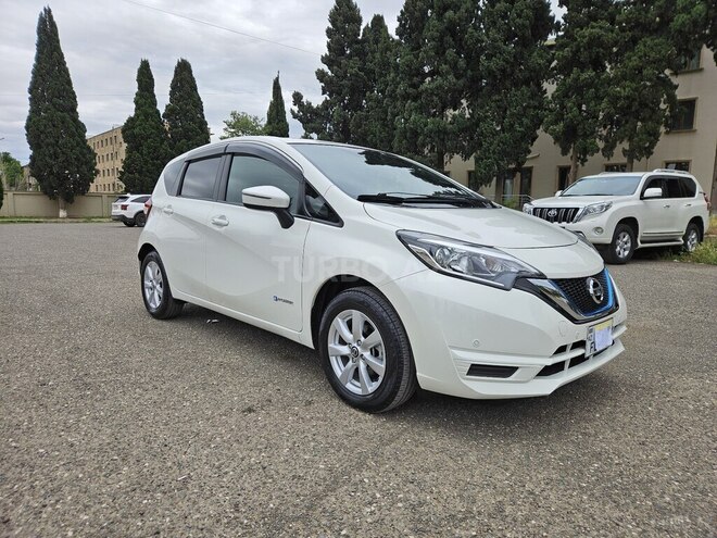 Nissan Note-5