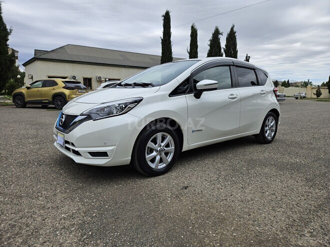 Nissan Note-4