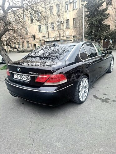 BMW 750-13