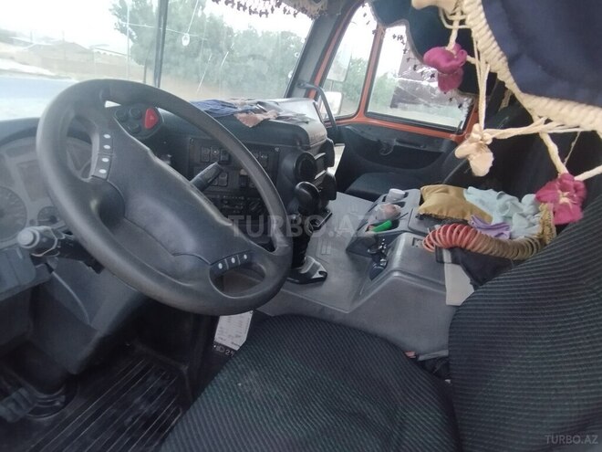 Iveco Astra HD8-8