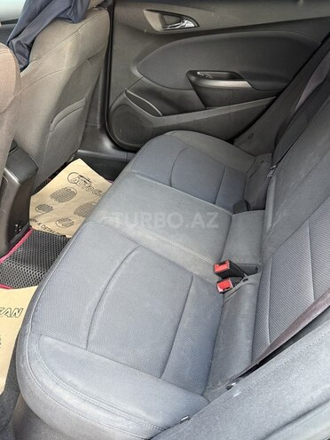 Chevrolet Cruze-8