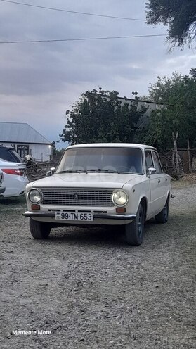 LADA (VAZ) 21011-1
