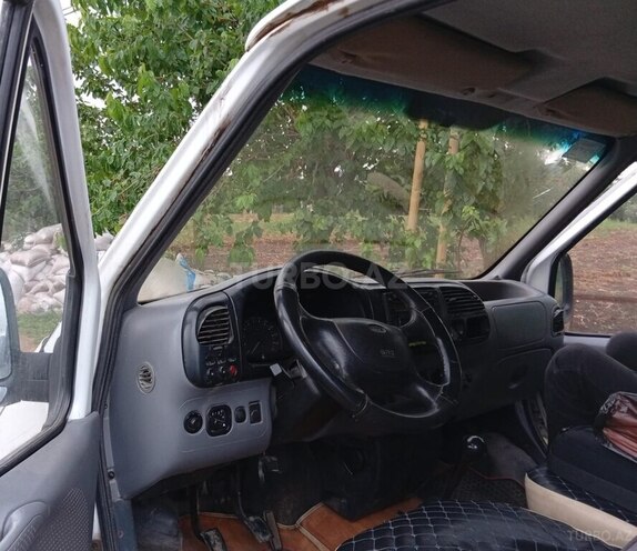 Ford Transit-6
