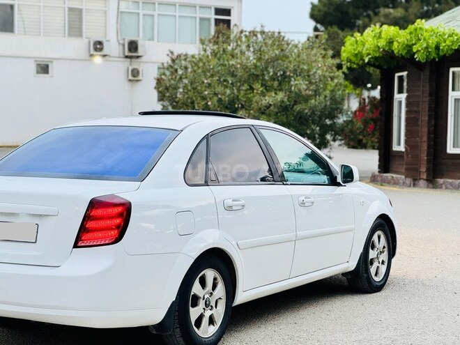 Daewoo Gentra-10
