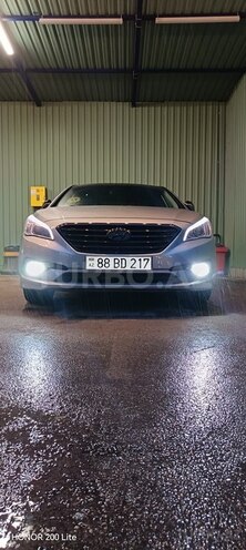 Hyundai Sonata-1