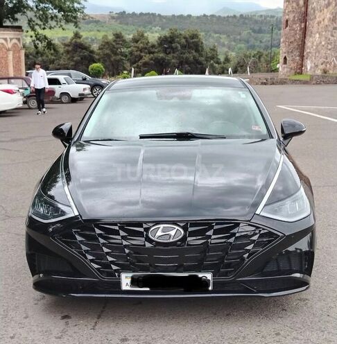 Hyundai Sonata-1