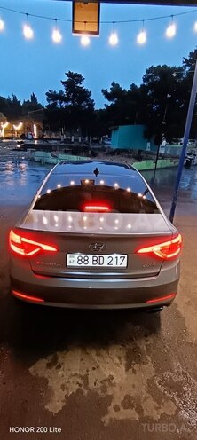 Hyundai Sonata-3