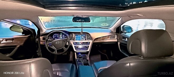 Hyundai Sonata-6